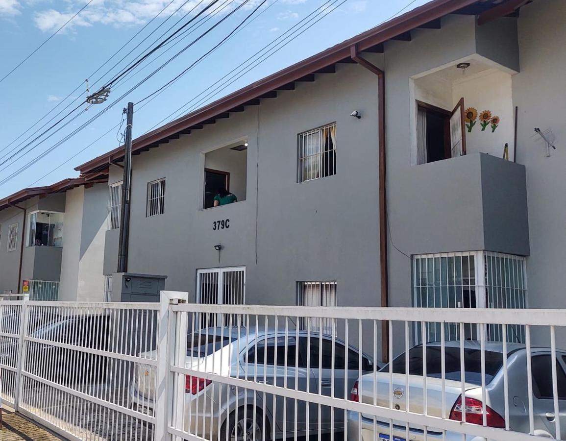 Apartamento Ubatuba - Praia Grande - 200M Da Praia Εξωτερικό φωτογραφία